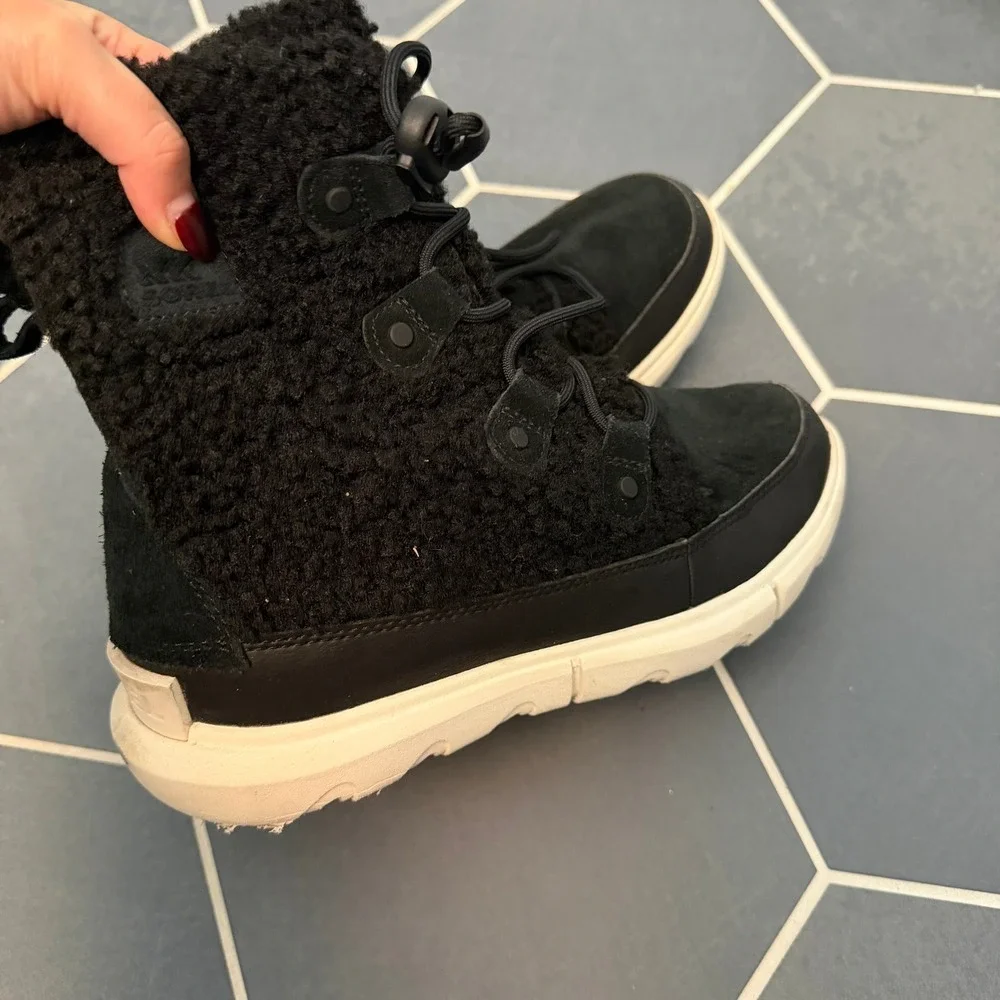 Sorel Women's Black Fleece Lined Winter Boots‎ Waterproof Size 6